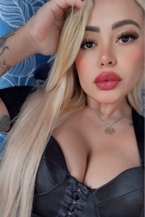 Mia, Age 35, Escort in London / United Kingdom - 5