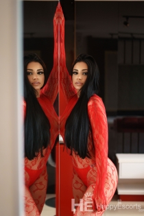 Melissa Bittencourt, Age 23, Escort in Berlin / Germany - 9