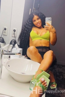 Shakira, 22 let, Benidorm / Španija Spremljevalke - 3