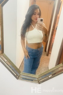 Maya Gutierrez, 27 let, Barcelona / Španija Spremljevalke - 1