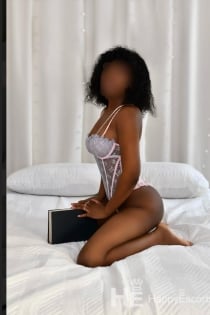 Lisa, 27 let, Bukarešta / Romunija Spremljevalke - 2