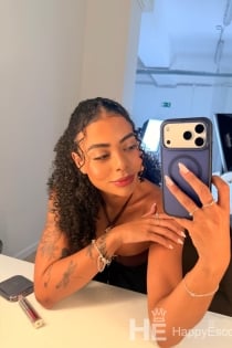 Lua, 24 anos - 8