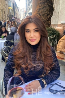 Aziza, ikä 21, Jerevan / Armenia Saattajat - 2
