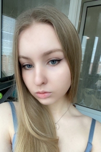 Julija, 23 m., Rijadas / Saudo Arabijos palydos – 1