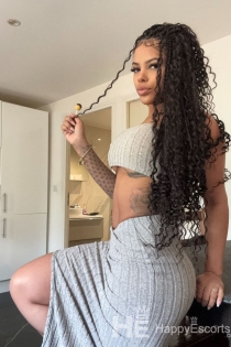 Issabela, 23 ans, Paris / France Escortes - 2