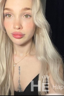 Anastasia, 21 let, Tirana / Albanija Spremljevalci - 4
