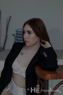 Dora, 24 let, Tirana / Albanija Spremljevalke - 8