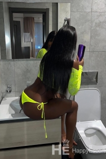 Clara, Age 22, Escort in Kyrenia / Cyprus - 4