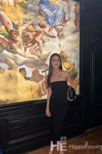 Jasmína, 22 rokov