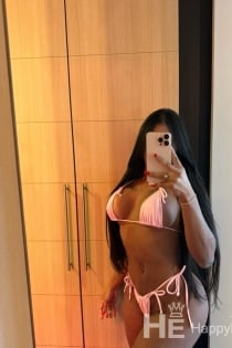 Λάρισα Βραζιλιάνα, Ηλικία 29, Αθήνα / Ελλάδα Συνοδοί - 3