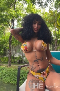 Maria Dari Brazil, Umur 21, Limassol / Cyprus Pengiring - 2