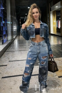 Anna, 24 let, Berlin / Nemčija Spremljevalci - 4