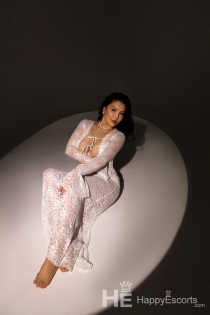 Karina, 32 let, Tirana / Albánie Escorts - 2