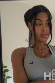 Bella, Age 25, Escort in Madrid / Spain - 16