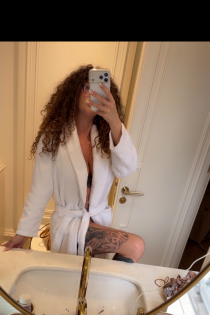 Sophie, 26 ans, Cannes / France Escortes - 17