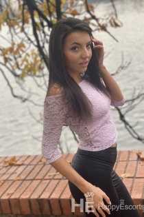 Mini Mitzi, věk 21, Praha / Česká republika Eskortky - 4