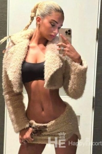 Coralie, 23 let, Lyon / France Escorts – 5