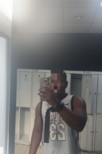 แบรดลีย์ อายุ 30 ปี โดเบเล / ลัตเวีย บริการเพื่อนร่วมทาง - 1