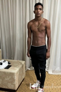 Alan, věk 22, Praha / Česká republika Eskortky - 2