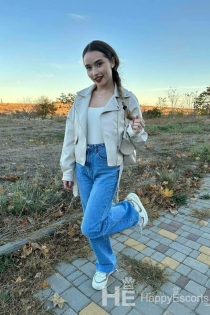 Liana Pack, Age 21, Escort in London / United Kingdom - 2