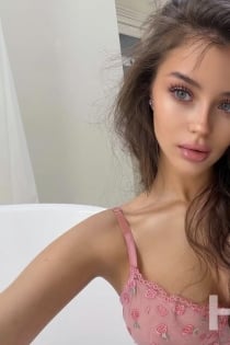 Ilyana, vanus 27, Rooma / Itaalia Eskort - 5