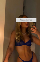 Mia, věk 21, Lüneburg / Německo Escorts