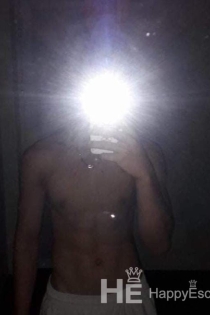 Ethan, 20 ans, Bettembourg / Luxembourg Escortes - 4