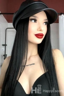 Gia, Ηλικία 24, Φλωρεντία / Ιταλία Συνοδοί - 4