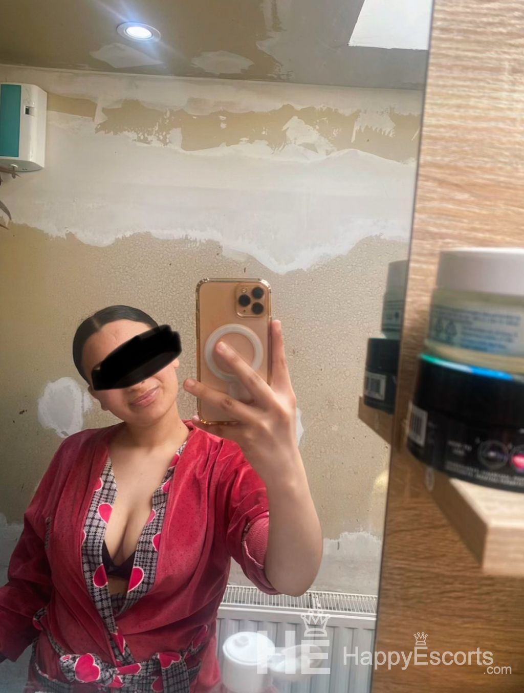 Yasmine, Age 20 - 1