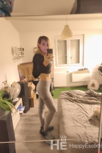 Manon-alicia Alita, 34 m., Bordo / Prancūzijos palydos – 2