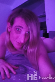 Manon-alicia Alita, 34 m., Bordo / Prancūzijos palydos – 6