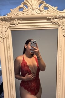 Καναπές, Ηλικία 29, Αμβούργο / Γερμανία Συνοδοί - 1