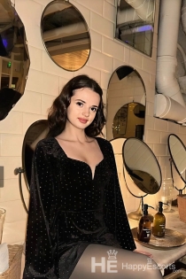 Margo, 20 ans, Paris / France Escortes - 6