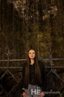 Margo, 20 ans, Paris / France Escortes - 11