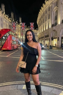 Viviane Brando, 29 éves - 10