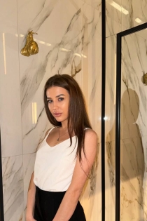 Lilit, Age 20, Escort in Cambridge / United Kingdom - 5