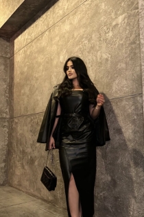 Abril, 26 let, Berlín / Německo Doprovod - 4