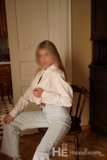 Kate, 26 m., Dubajus / JAE palydos – 10