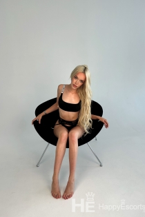 Emma, ​​vanus 19, Tallinn / Eesti Eskort - 4