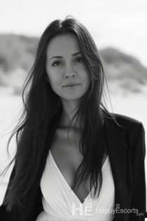 Valentina, Age 30, Escort in Madrid / Spain - 9