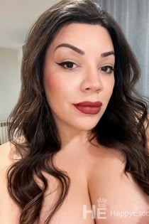 Camila Castro., 30 tuổi - 13