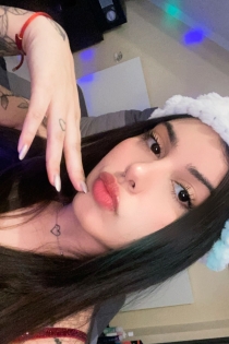 Agatha, 22 m., Rio de Žaneiras / Brazilijos palydos – 1