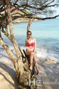 Shuyue, 27&nbsp;gadi, Tirānas/Albānijas eskorts&nbsp;— 2