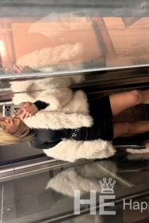 Chiara, 25 anni, Milano / Italia Escort - 3