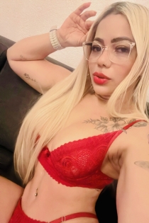 Alice Ferrari, 39 ans, Escortes à Versailles / France - 4