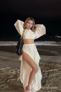 Nelly, 27 let, Phuket / Tajska Spremljevalci - 7