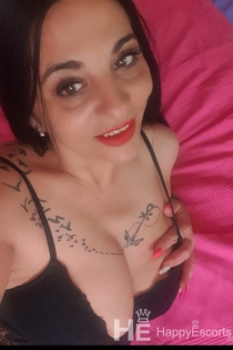 Kamila, Age 40, Escort in Malmö / Sweden - 3