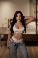 Selenah, Age 23, Paris / France Escorts
