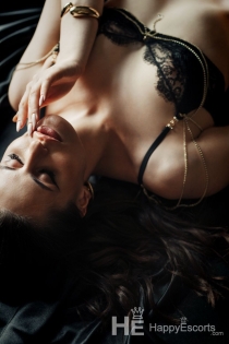 Scarlett, Age 22, Escort in Paris / France - 4