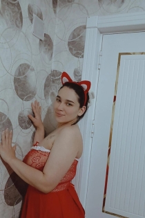 Banu, ηλικία 23, Κωνσταντινούπολη / Τουρκία Συνοδοί - 3